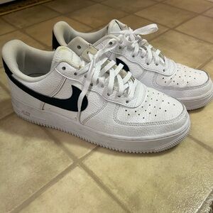 Men’s Nike Air Force Ones Black White Size 9